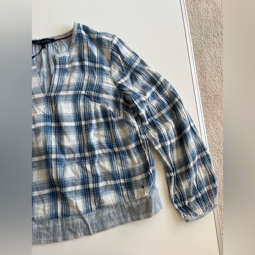 NWT Tommy Hilfiger Blue and White Plaid Blouse - Picture 5 of 10